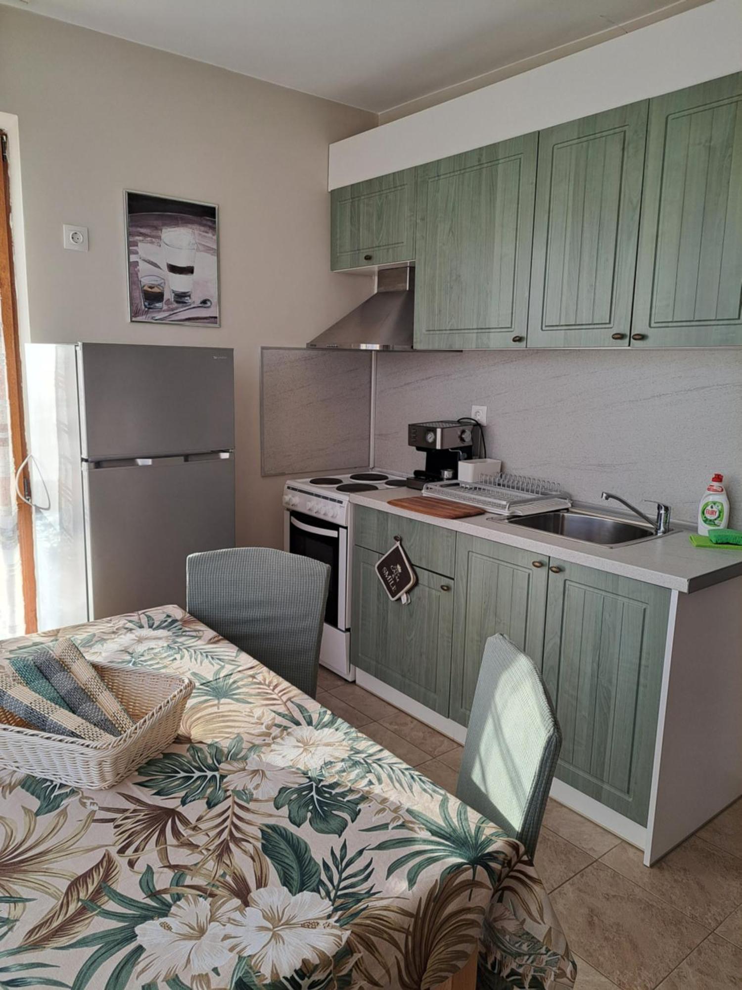Megi Apartments, Nesebar Sity Екстер'єр фото